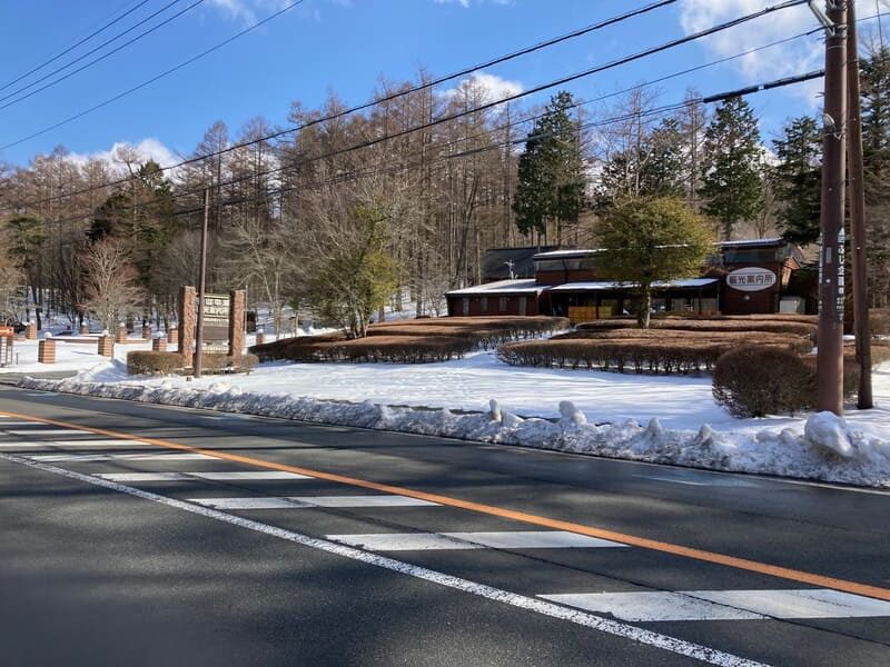山中湖観光案内所の入り口付近