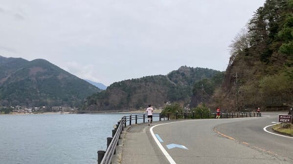 43km地点の西湖湖畔